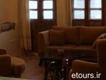 اتاق سه تخته شاه نشین با سرویس