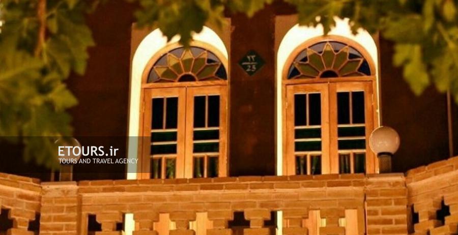 اقامتگاه سنتی ثنا کاشان