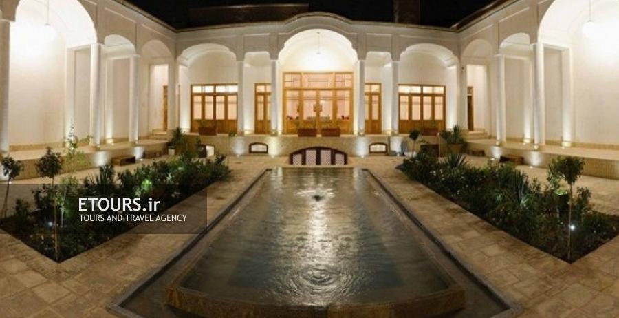 اقامتگاه سنتی سرای درب باغ