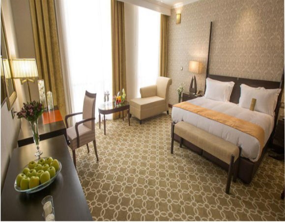 اتاق بالکن دار رویال 