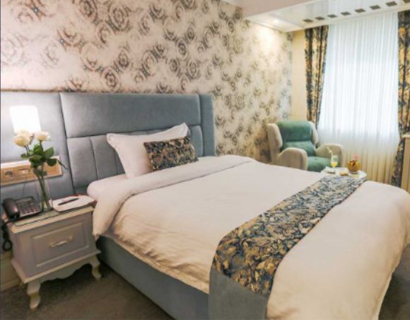 اتاق یک نفره غربی