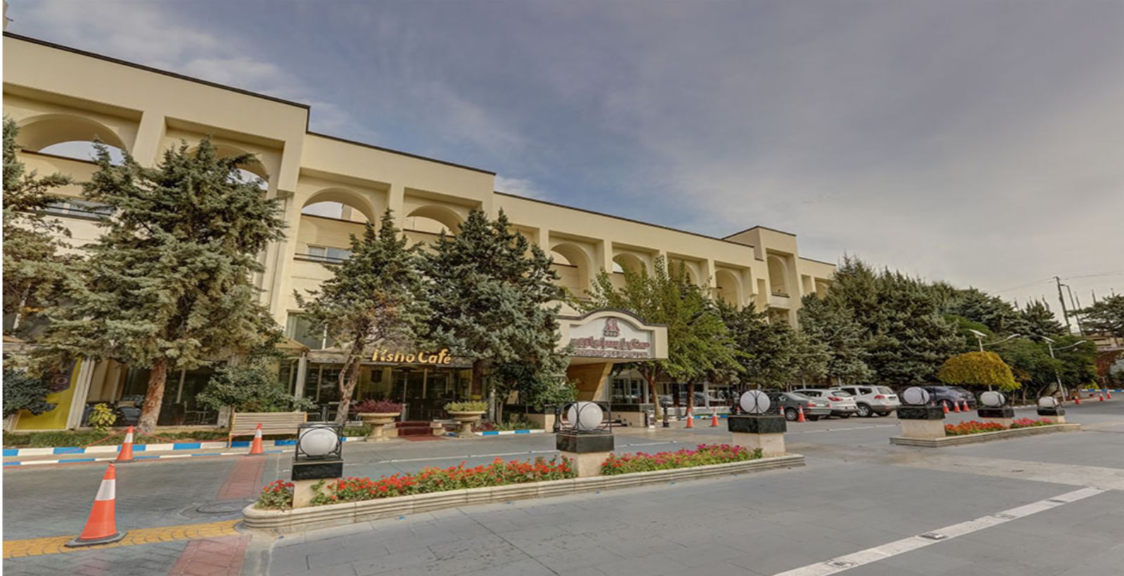 هتل پارسیان اوین