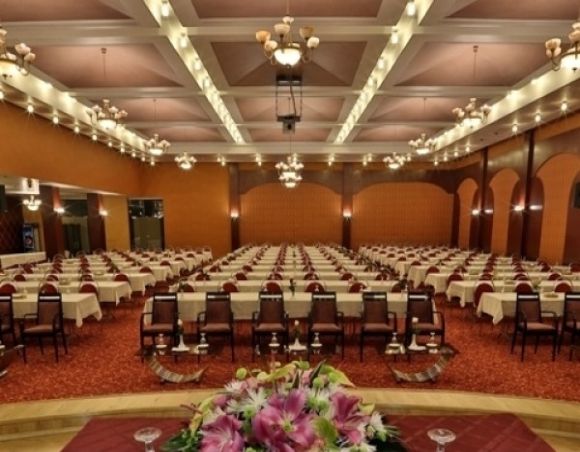 سالن اجتماعات هما