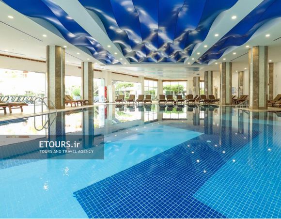 استخر کریستال