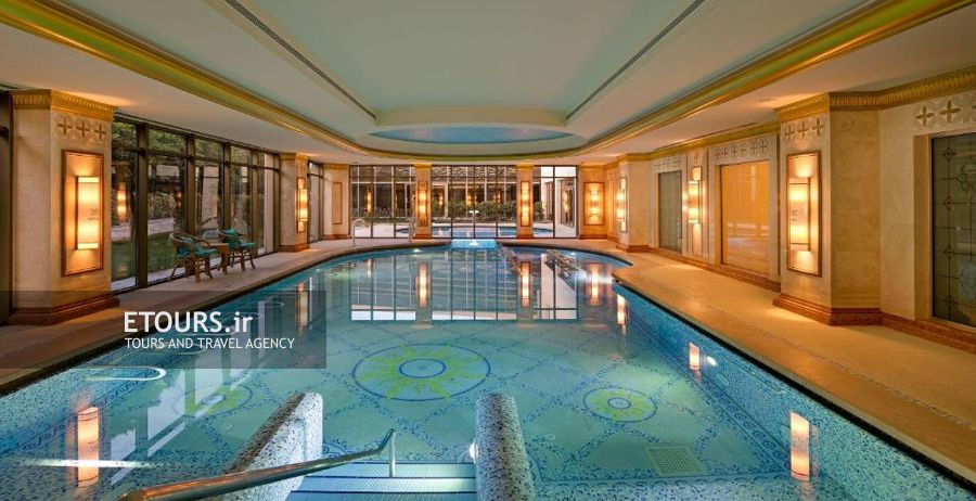 استخر سرپوشیده تایتانیک