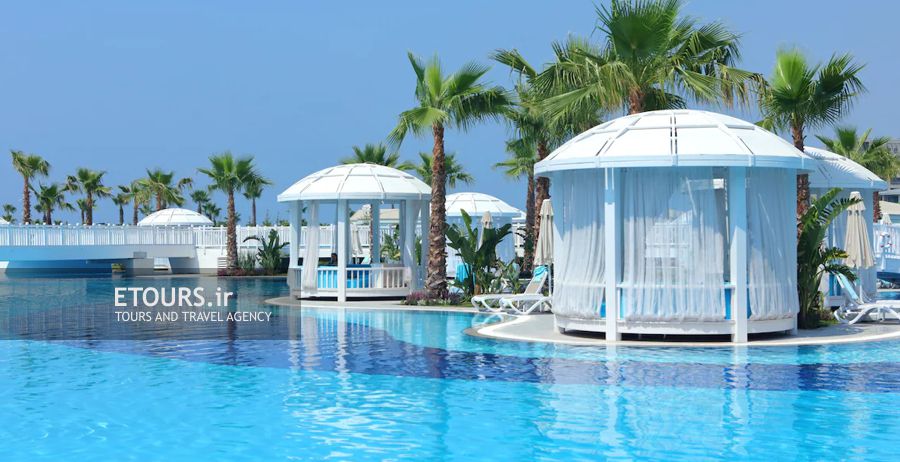 استخر روباز سوئنو