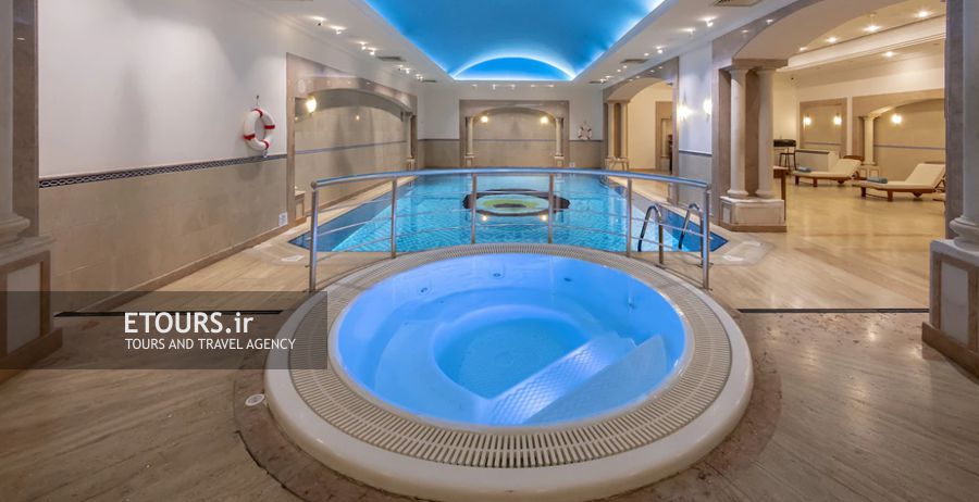 استخر سرپوشیده اکسیدنتال