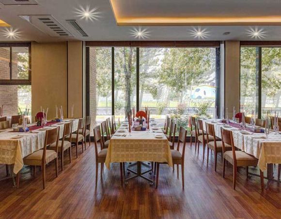 رستوران آکادمی